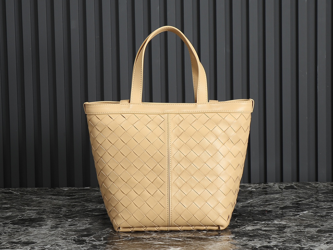 Bottega Veneta Shopping Bags